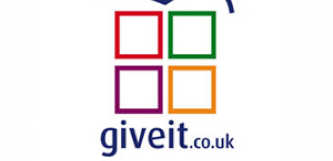 Gift box alongside giveit.co.uk